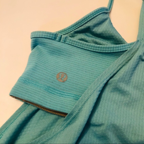Women’s Lululemon size 6 workout tank top - Picture 5 of 7